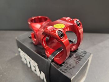 Used Race Face Turbine R35 50mm rouge bike — image 2 of 4