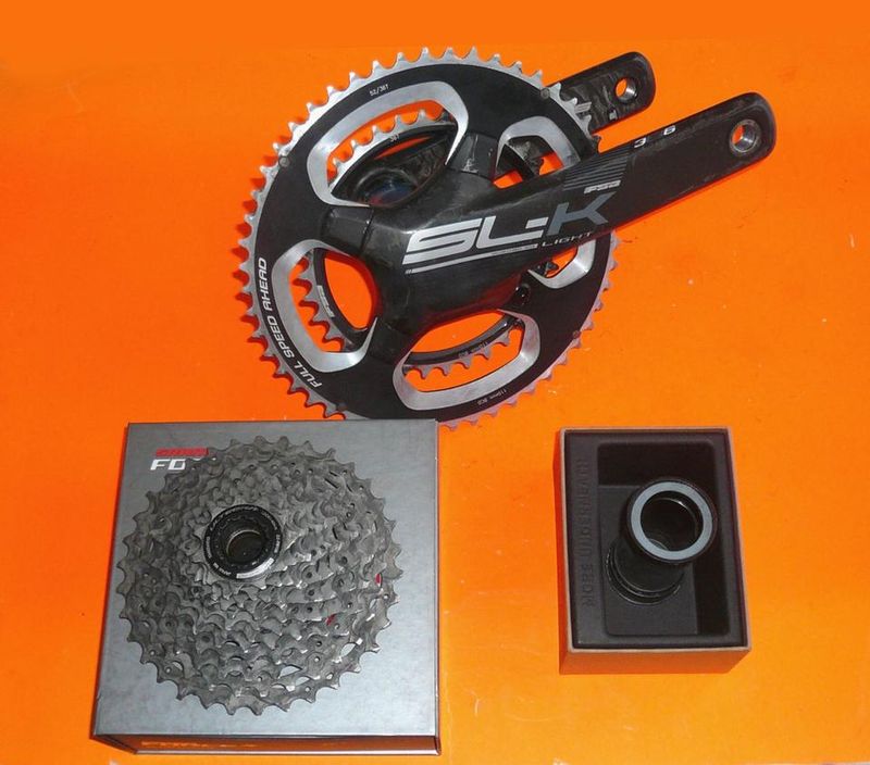 Used Fsa SL-K 386 Carbon Crankset Drivetrain & Pedals