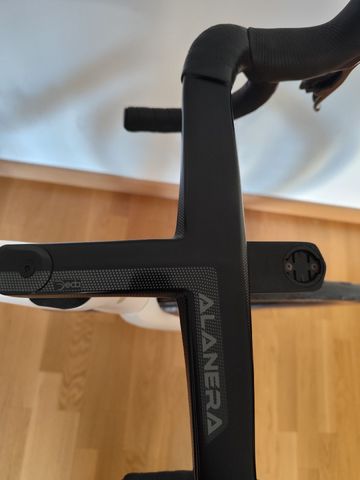 Used 2024 Alanera DCR Integrated Carbon Bar bike — image 9 of 11
