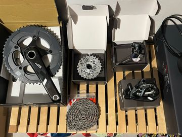 Used Sram Force 22 Yaw Doubletap Disc 2-11V bike — image 3 of 9