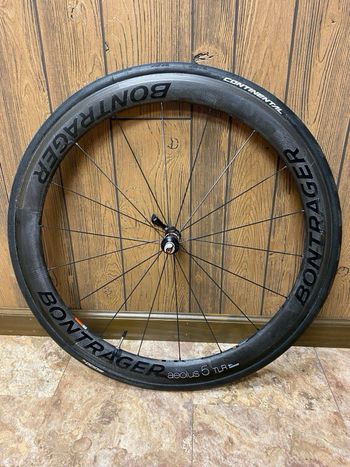 Used Bontrager Aeolus 5 TLR D3 2016 bike — image 3 of 12