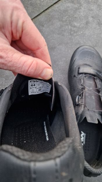 Used 2025 Razer 2 MTB Shoes bike — image 4 of 4