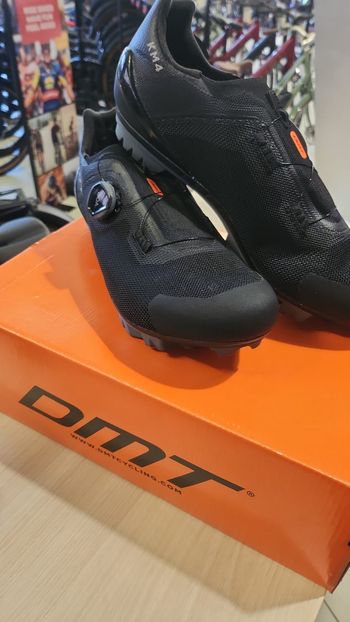 dmt SCARPE MTB DMT KM4 red 44 M0010DMT21KM4 A R1 0023 44 2024 dmt SCARPE MTB DMT KM4 red 44 M0010DMT21KM4 A R1 0023 44 2024