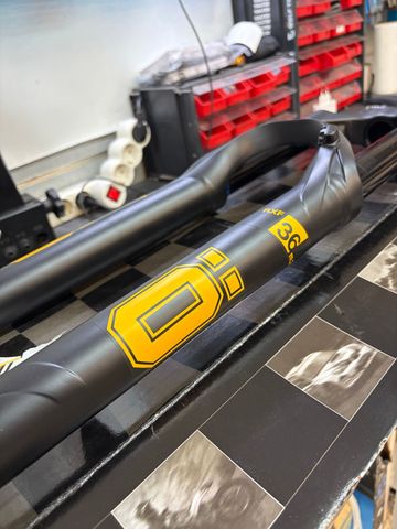 Used Öhlins RXF36 m.3 Air TTX18 29"/44/170 bike — image 4 of 4