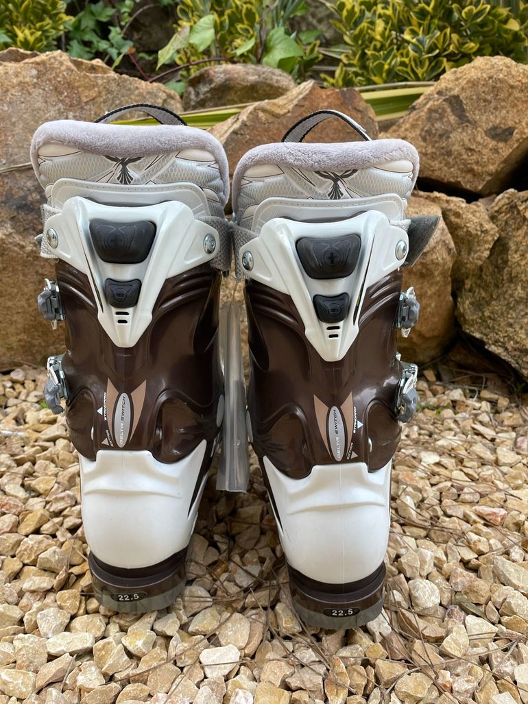 Used Tecnica PHNX 23.5 Ski Boots bike — image 10 of 11