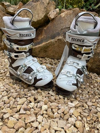 Used Tecnica PHNX 23.5 Ski Boots bike — image 1 of 11