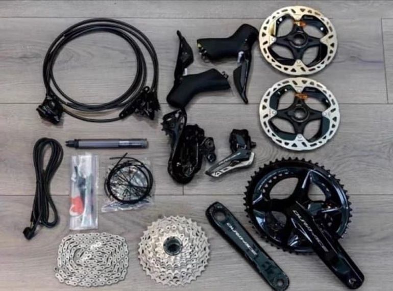 Used Shimano Dura Ace 12S Disco Grupo Completo bike — image 2 of 2