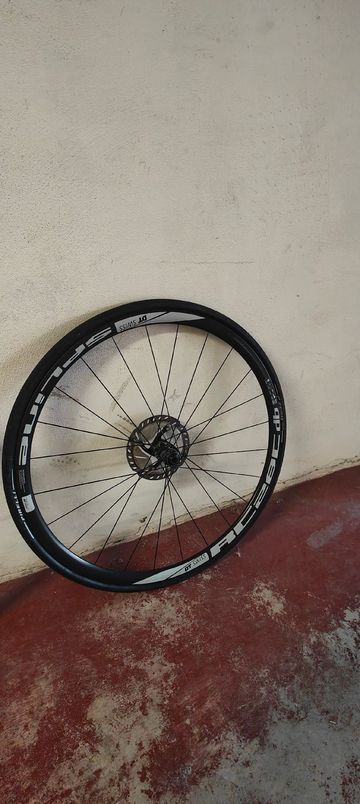 Used 2017 RC28 Spline C Carbon Wheelset bike — image 3 of 5