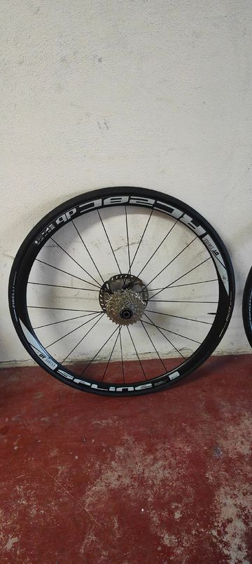 Used 2017 RC28 Spline C Carbon Wheelset bike — image 2 of 5