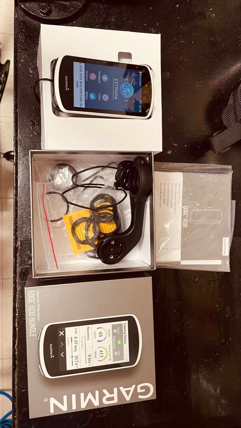 Used Garmin 1030 Cycling Accessories