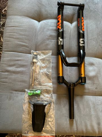 Used Fox 34 Factory Fork 2021 bike — image 2 of 12