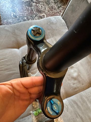 Used Fox 34 Factory Fork 2021 bike — image 5 of 12