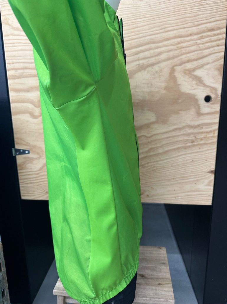 Used milremo Windjack Unisex Groen maat XXL bike — image 4 of 5