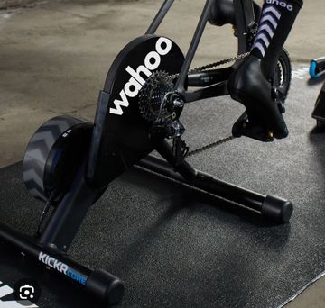 2021 KICKR CORE Smart Trainer bike d'occasion — image 5 sur 17