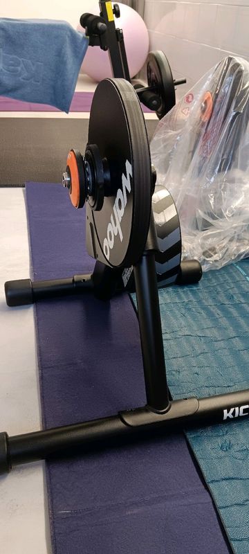 2021 KICKR CORE Smart Trainer bike d'occasion — image 10 sur 17