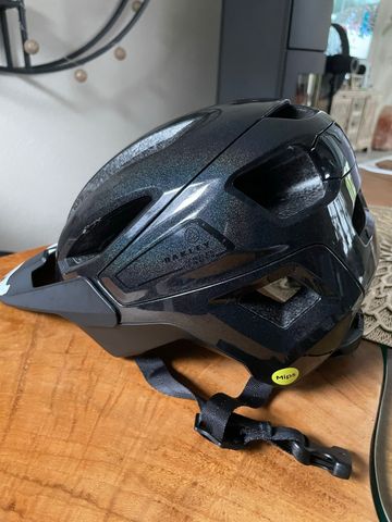 2022 DRT3 Trail Helmet bike usato — immagine 2 di 5