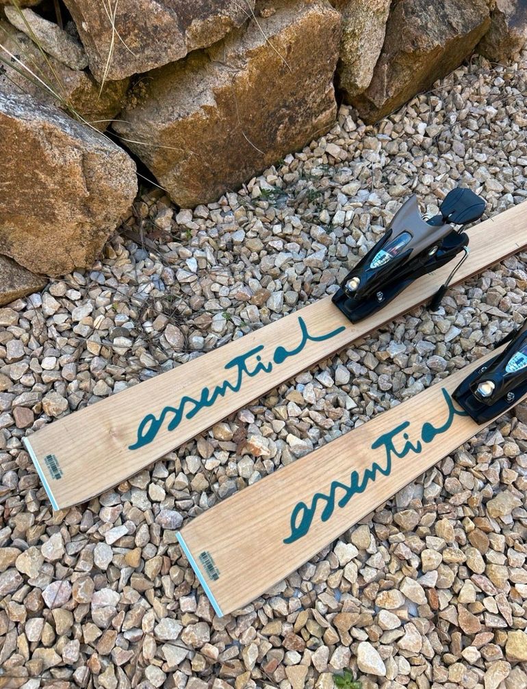 Used Rossignol ESSENTIAL Skis 163cm bike — image 9 of 13
