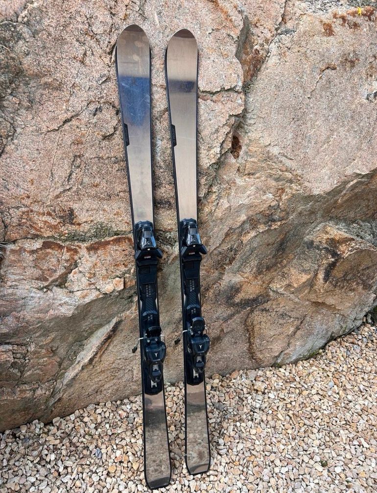 Used VOLANT 5000 Skis 150 cm bike — image 1 of 9