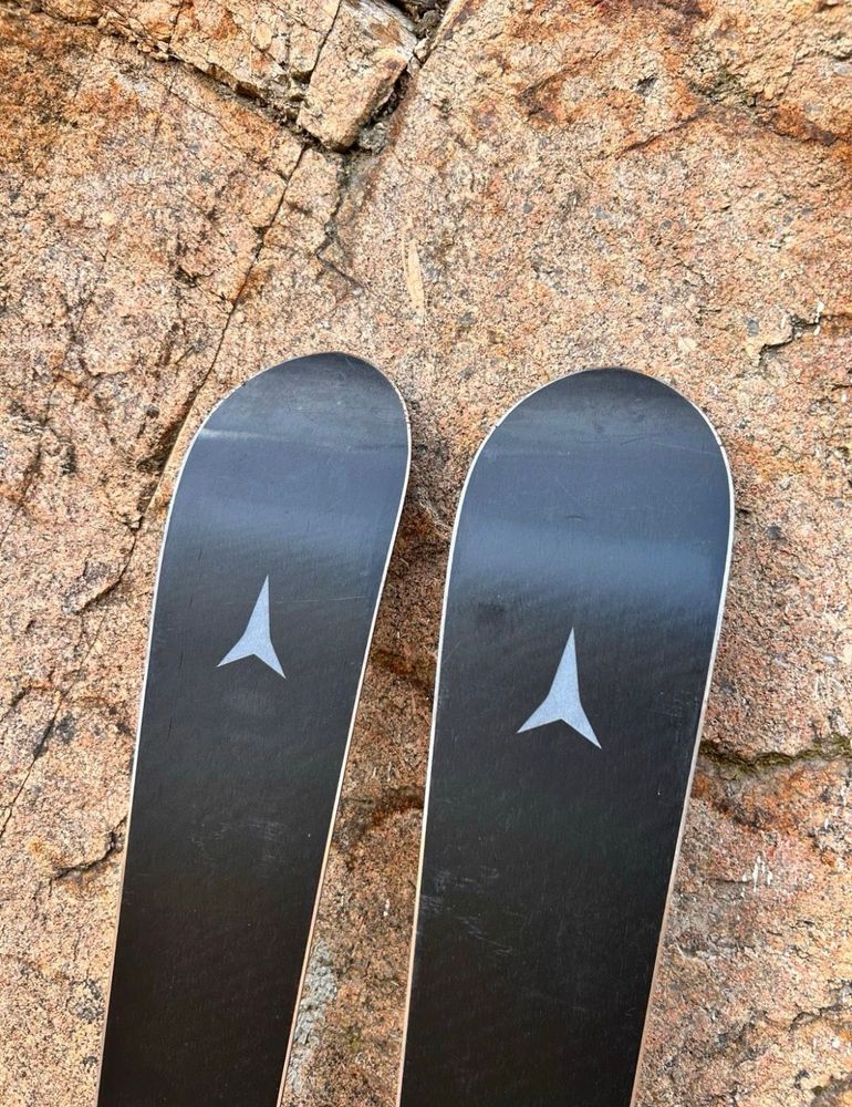 Used VOLANT 5000 Skis 150 cm bike — image 9 of 9