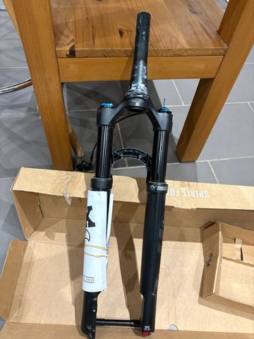 Used 2023 34 Step cast performance bike — image 3 of 3