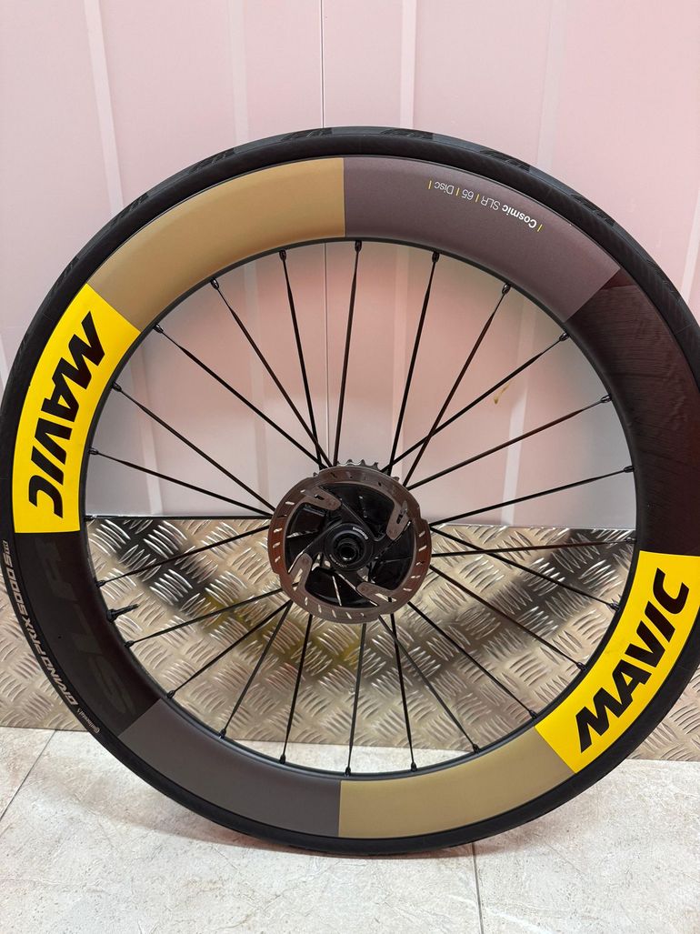 Tweedehands Mavic Cosmic SLR 65 Disc 2024 bike — afbeelding 1 van 3