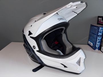 Used O‘neal Sonus Fullfacehelm Youth Cycling Accessories