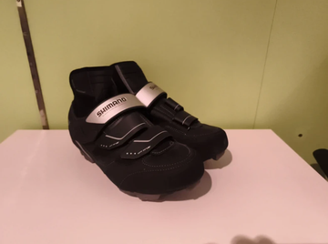 Shimano Winterschoen Gore-Tex 42 bike d'occasion — image 1 sur 6
