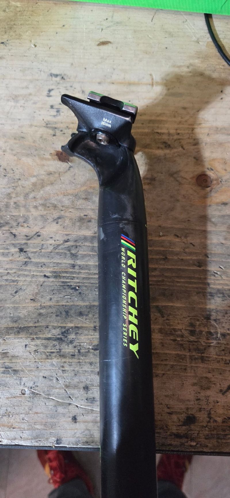 Used 2019 WCS Carbon Link Flexlogic Seatpost Saddles & Seatposts