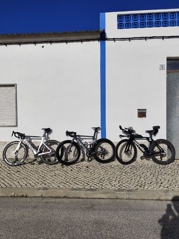 Used 2025 65mm Carbon Wheelset bike — image 2 of 5
