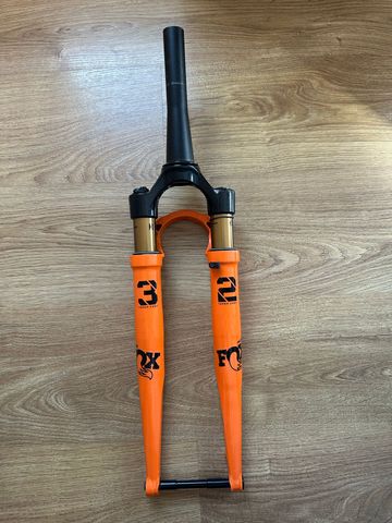 2023 Taper Cast 32 Kashima Coat Fork d'occasion