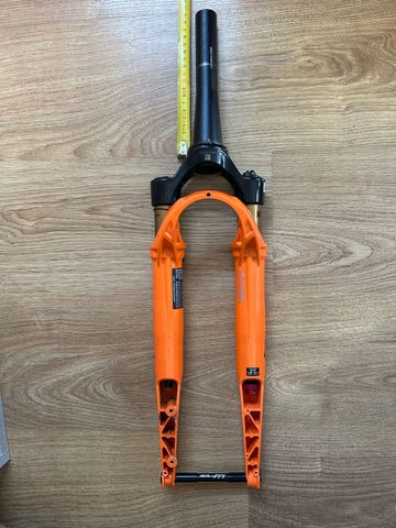 Used 2023 Taper Cast 32 Kashima Coat bike — image 2 of 5