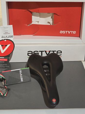 2019, Skylite VT Saddle