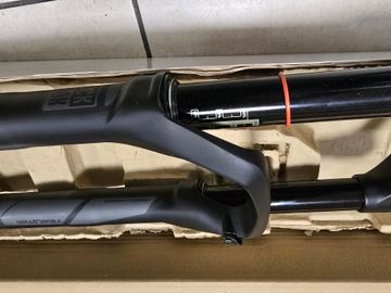 Brugt Rock Shox revelation 2020 bike — billede 3 af 10