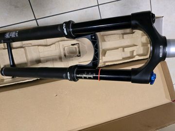 Brugt Rock Shox revelation 2020 bike — billede 5 af 10