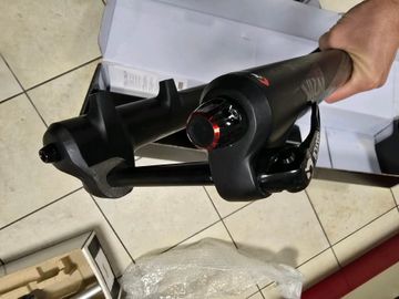 Brugt RockShox lyrik rct3 2022 bike — billede 8 af 12