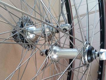 Used Campagnolo Wheelset with Mavic CXP 33 Rims bike — image 3 of 8