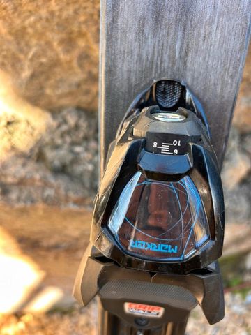 K2 LUVIT 76 LTD SKI bike d'occasion — image 3 sur 7