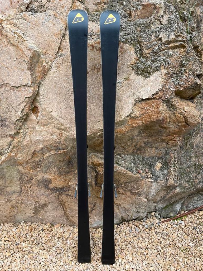 Blossom PERFORMANCE SPORT CARVE SKI