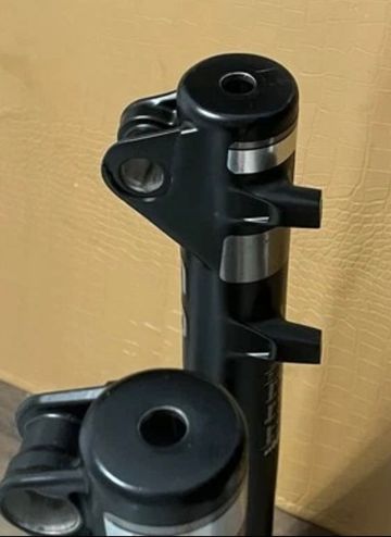 Used Manitou Mezzer Pro 27.5" 180mm Travel bike — image 9 of 11