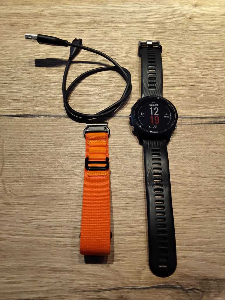Used Garmin Forerunner 255 Music bike — image 1 of 2