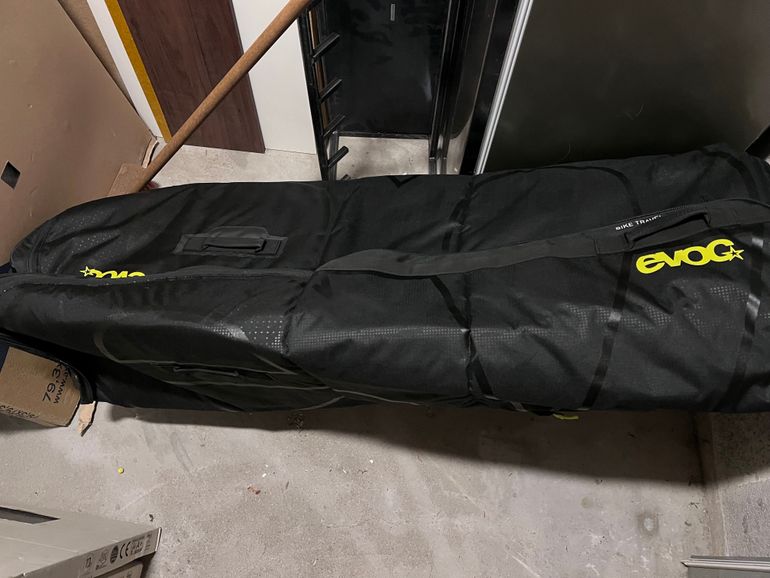 Used EVOC Bike travel bag pro 2021 bike — image 6 of 6