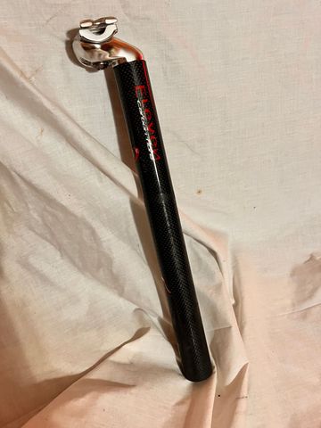Used Eleven carbon fibre Saddles & Seatposts