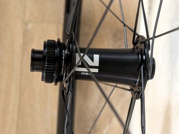 Käytetty Novatec R3 carbon disc 2026 bike — kuva 2 / 3