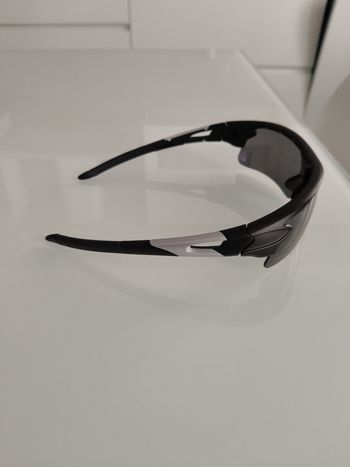 Used Giant Occhiali Sportivi Nero/Grigio 2026 bike — image 4 of 5