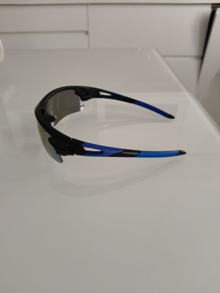 Used Giant Occhiali Sportivi Nero/Blu 2026 bike — image 3 of 5