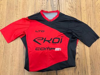 Maillot cycliste personnalisé de l'équipe verte et cuissard en vente