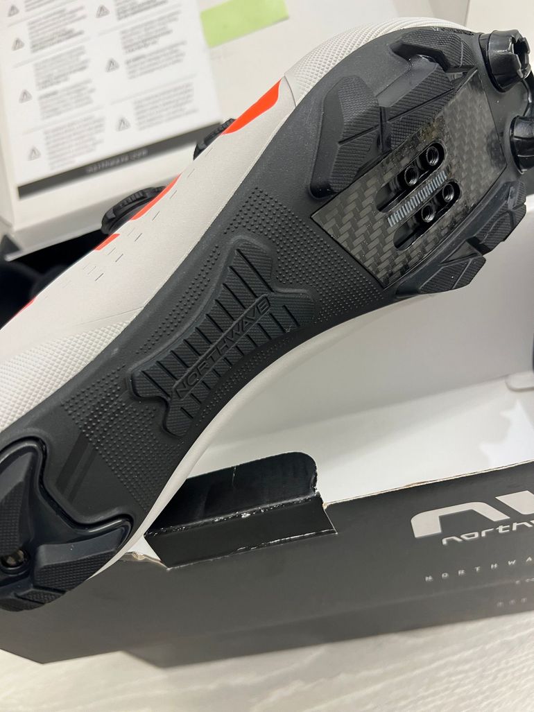 Used 2025 MTB Shoes bike — image 3 of 12