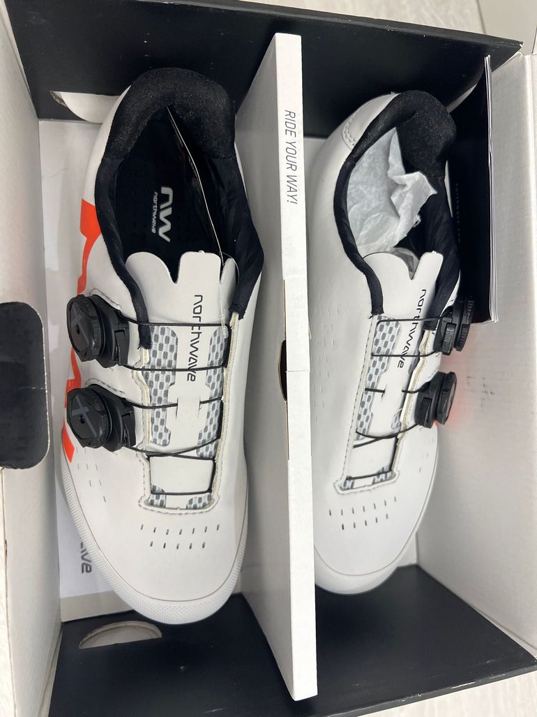 Used 2025 MTB Shoes bike — image 1 of 12
