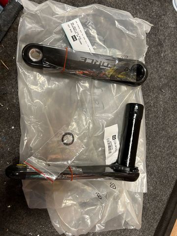 2024 crankset Drivetrain & Pedals d'occasion