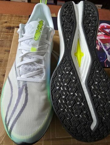 Použité Li-Ning Red Hare 8 Pro Laufschuhe Größe 44 1/3 bike — obrázek 6 z 8
